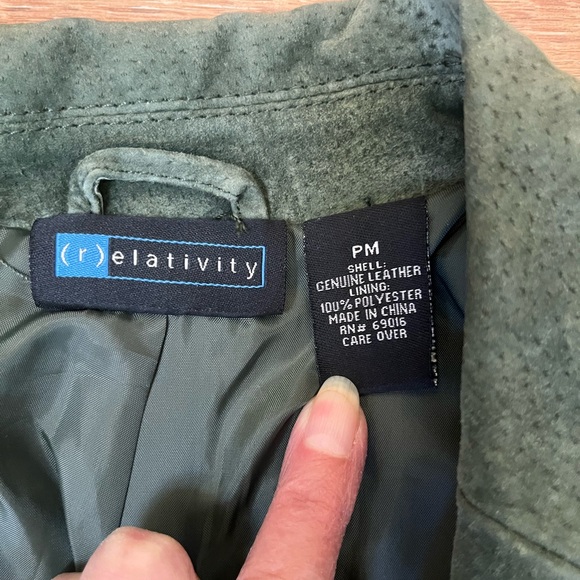 Green suede jacket, size Petite M - Picture 3 of 5